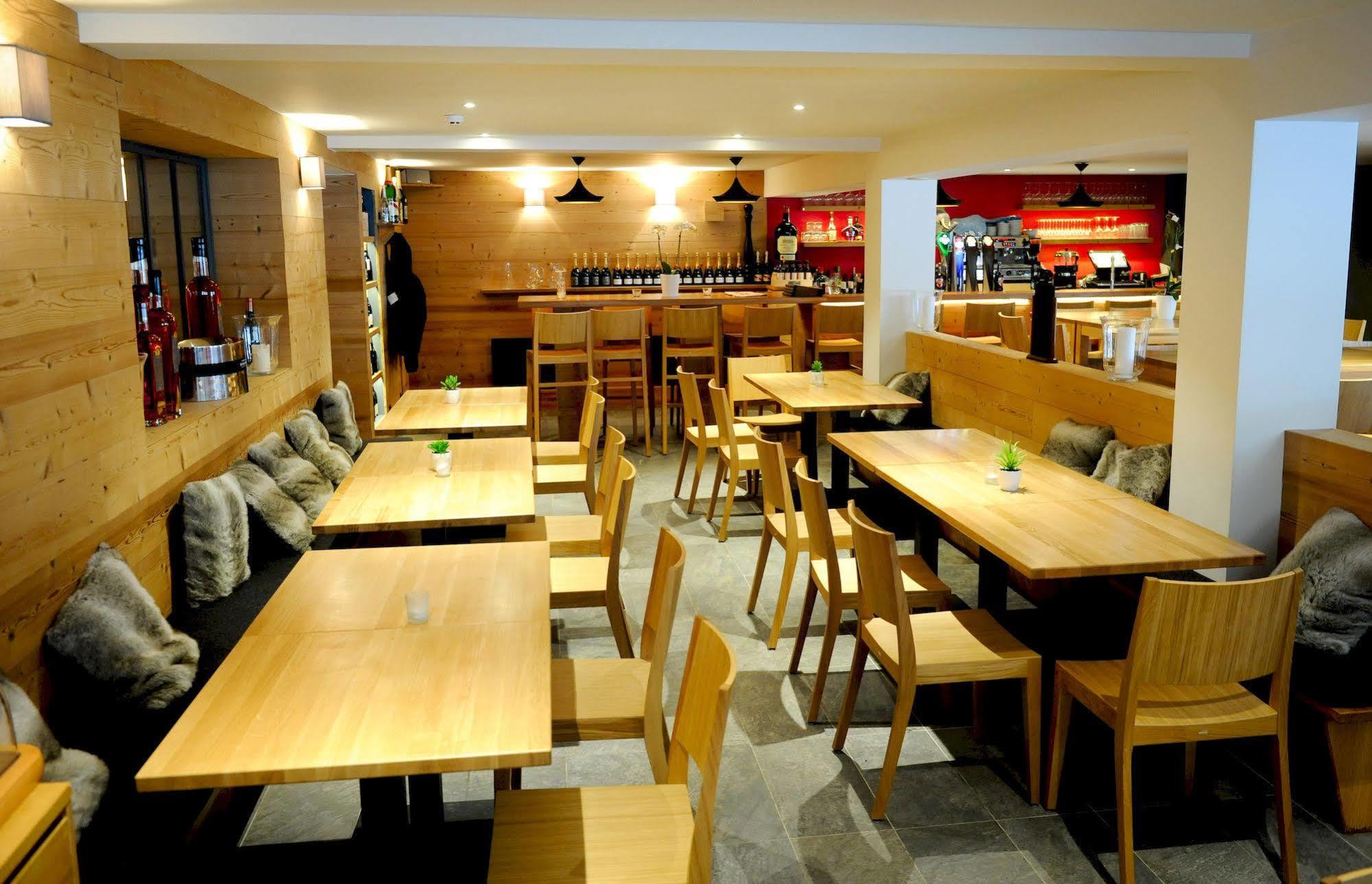 Chalet Hotel Regina Les Gets Exterior photo